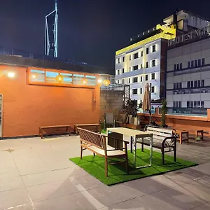 Starq Hotel